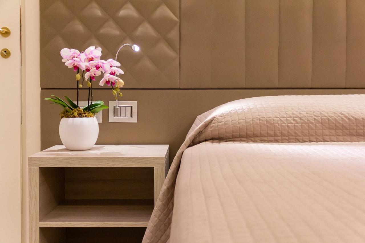 Harry'S Bar Trevi Luxury Apartments - Spagna Rome Buitenkant foto